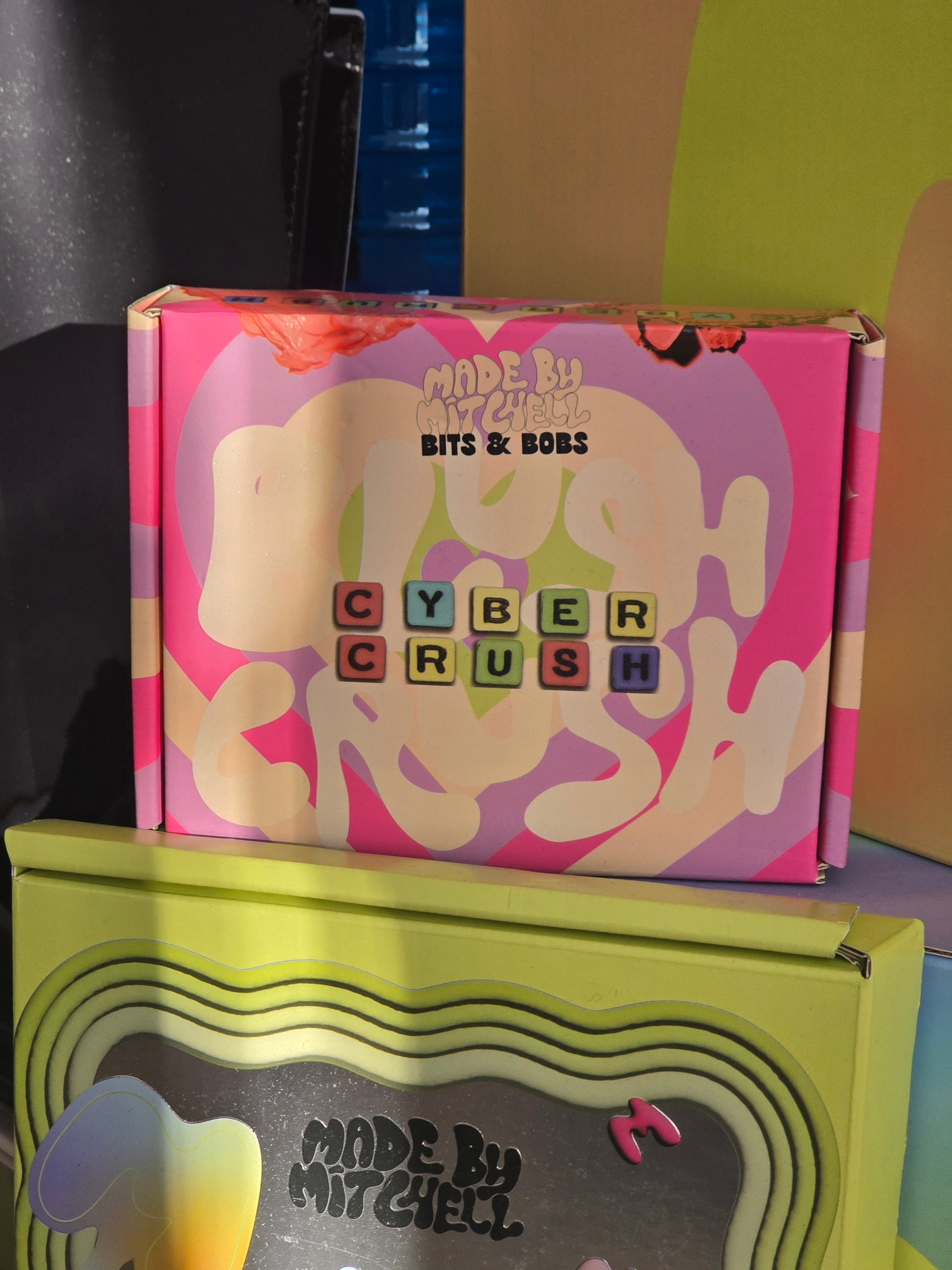 Made By Michell - Bits & Bobs Makeup & Brush Bundle - Cyber Crush