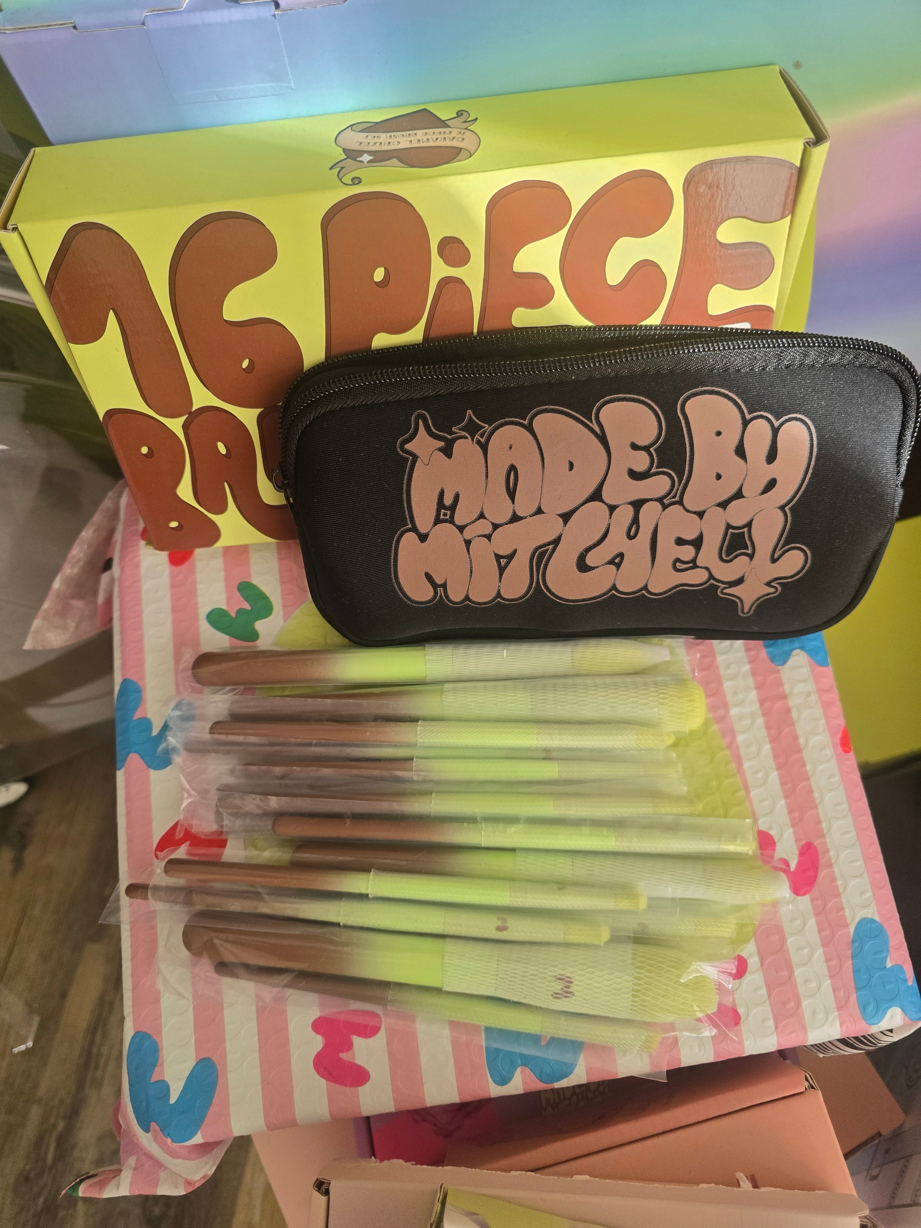 Made By Mitchell - 16 Piece Makeup Brush Set & Brush Pouch