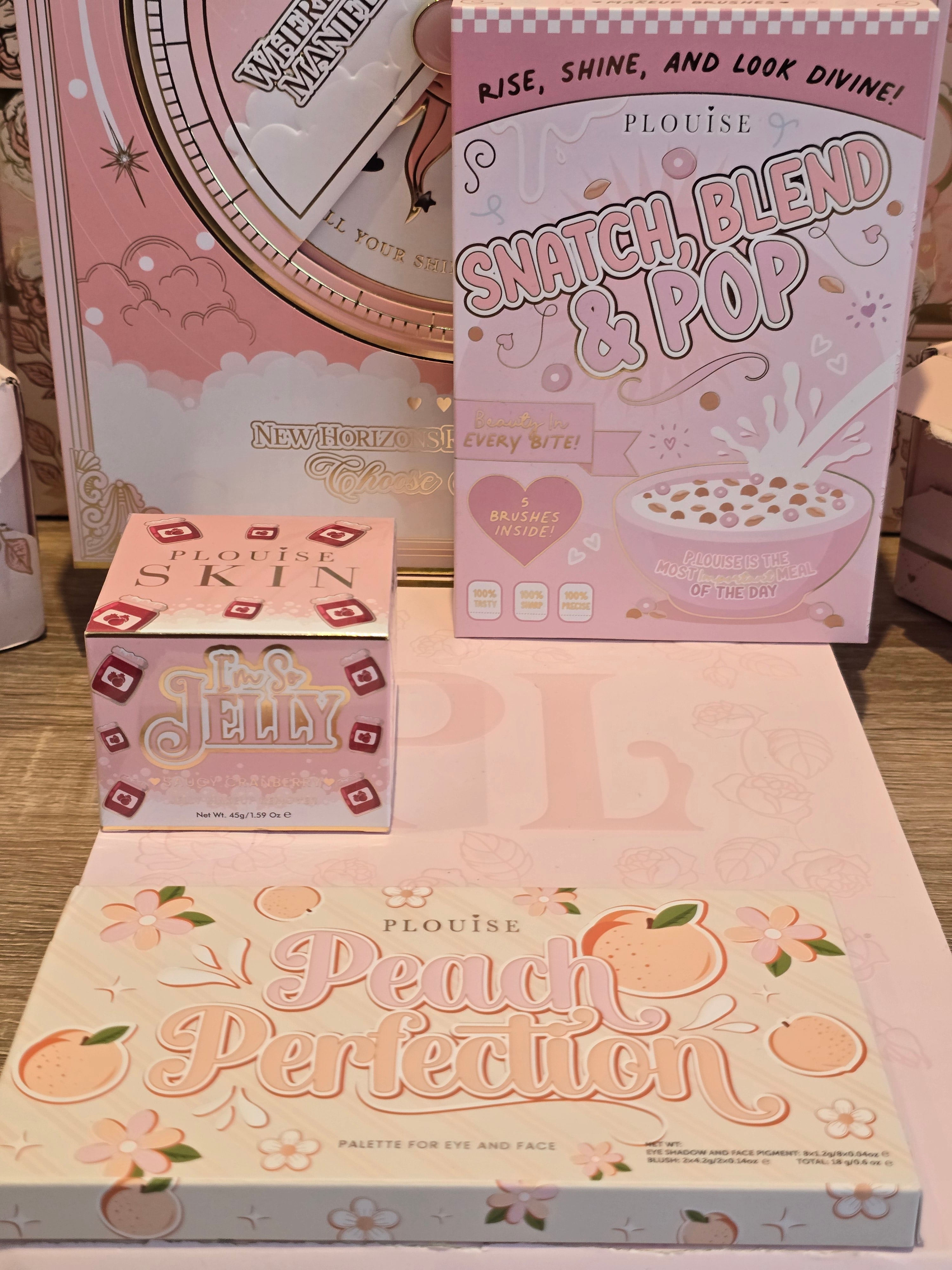 Make up - Pallet, Brushers, Jelly Make up remover Bundle x 3 Items - P Louise