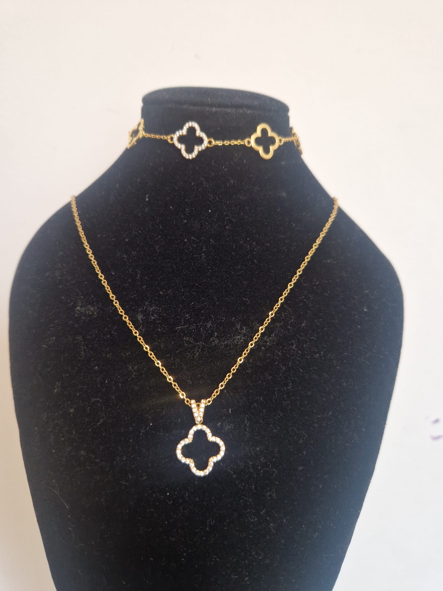 Clover Necklace and Bracelet Set