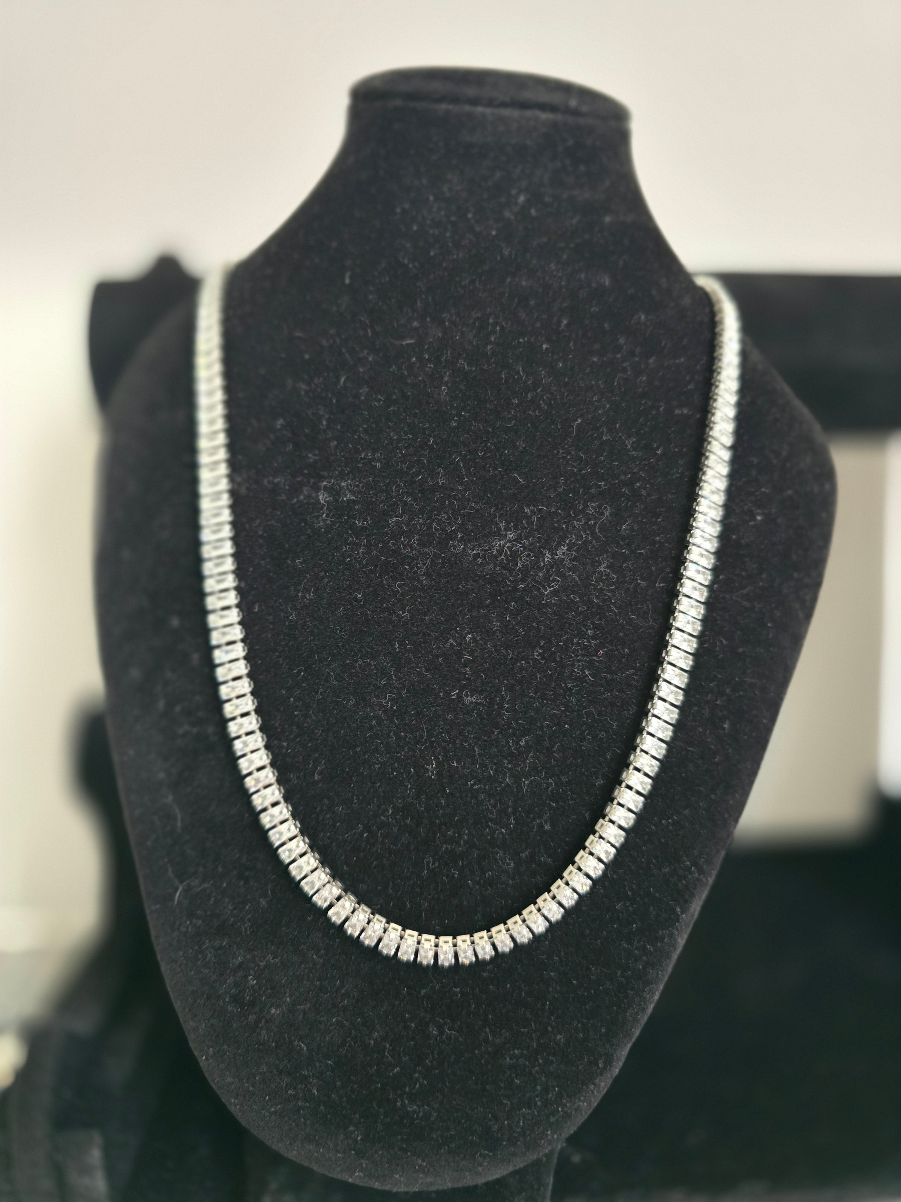 Emerald Tennis Necklace - Silver